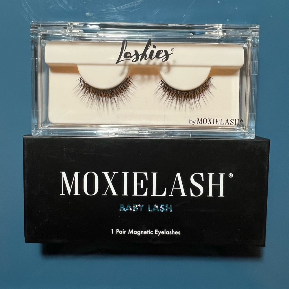 Moxielash Lashie and Baby Lash Eyelashes